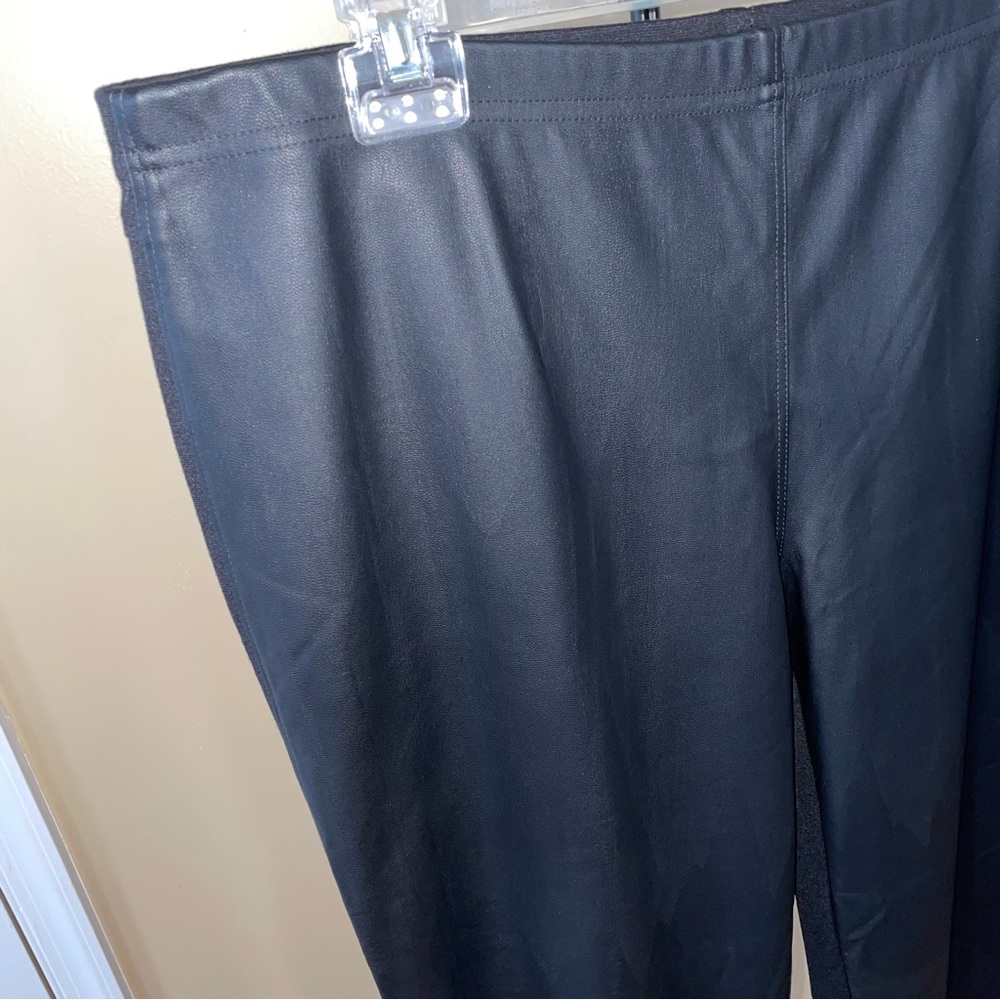 Ellen Tracy Black Leather Front Leggings - Picture 7 of 10